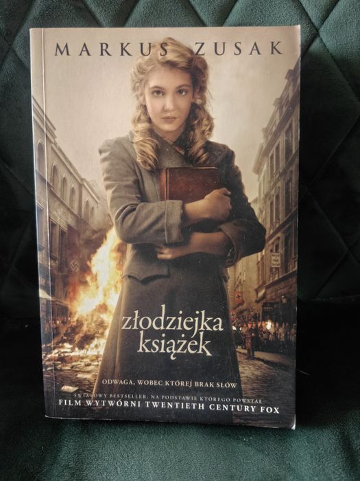 Złodziejka Książek Markus Zusak