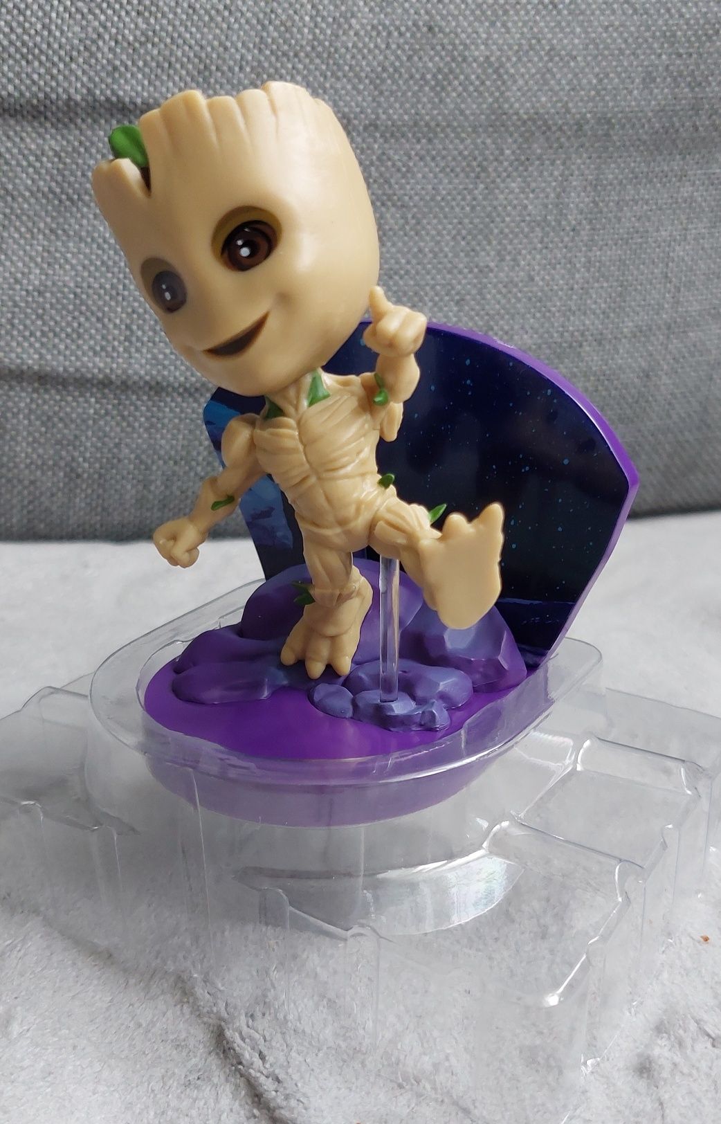 Figurka baby groot