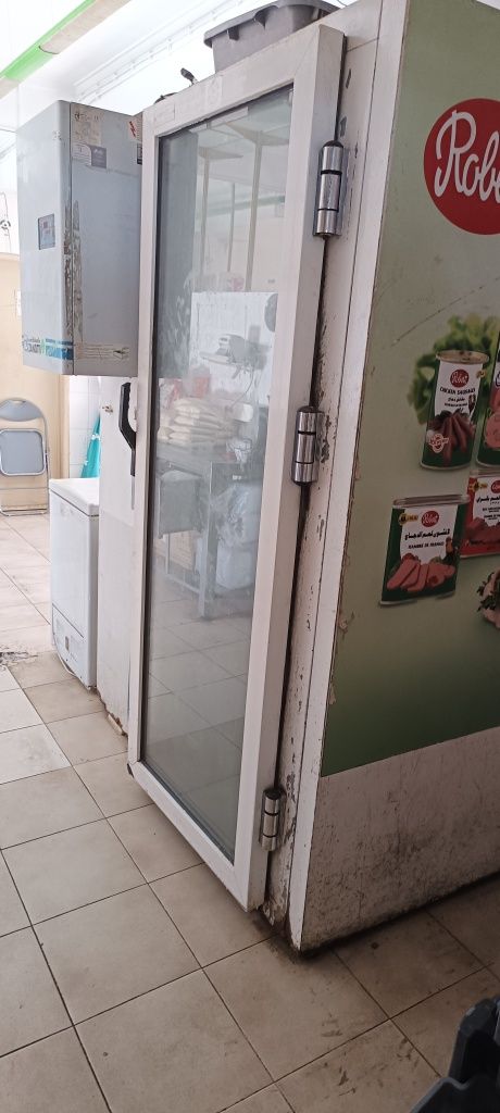 Ilha marca Zanotti para talho usada a funcionar o motor foi limo e gás