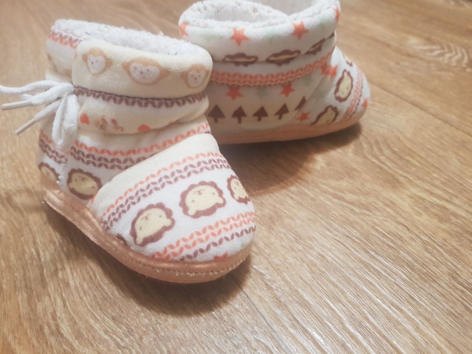 Речі для дівчинки.