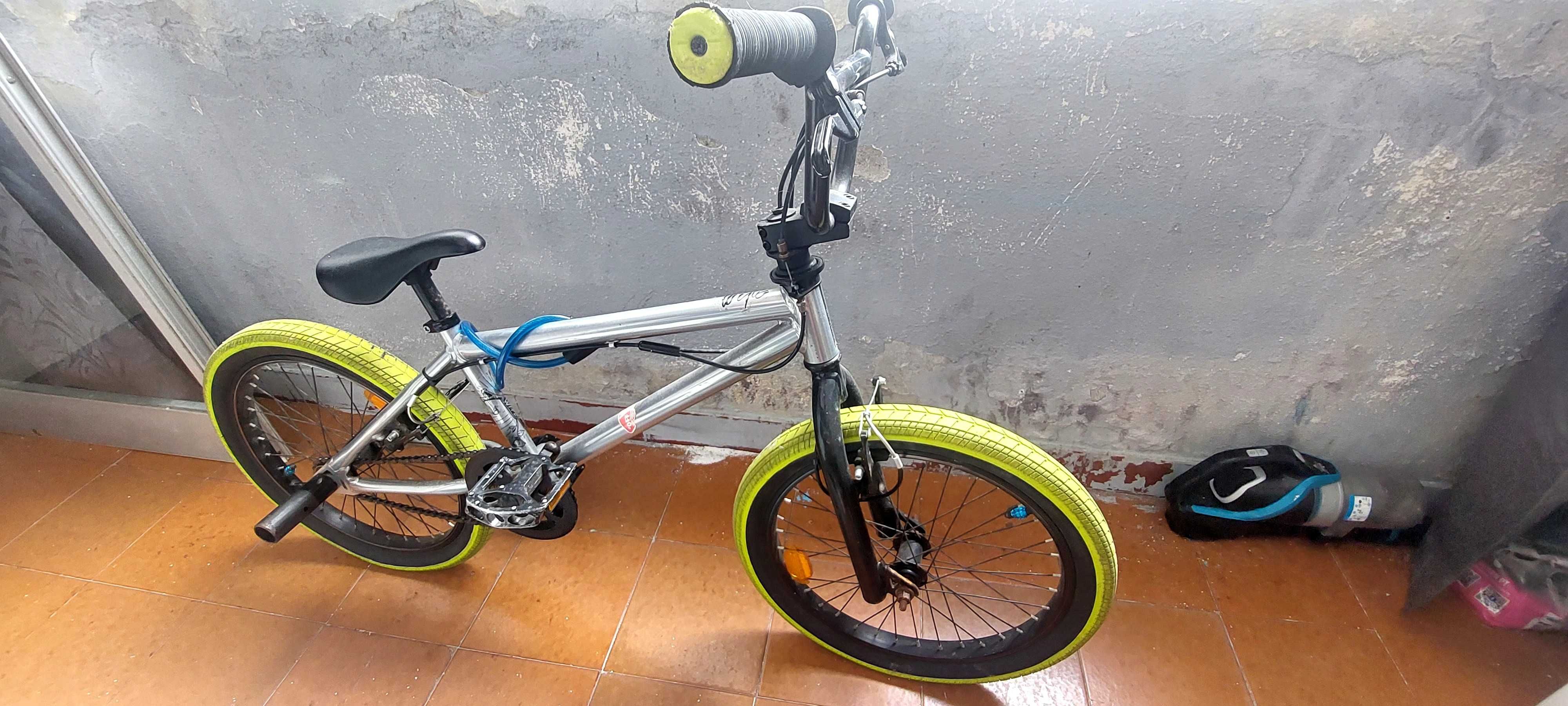 Bicicleta BMX vendo