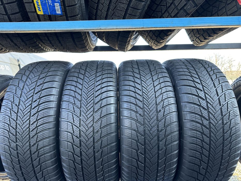 Шини б/у 225/55 R18 Bridgestone 4шт
