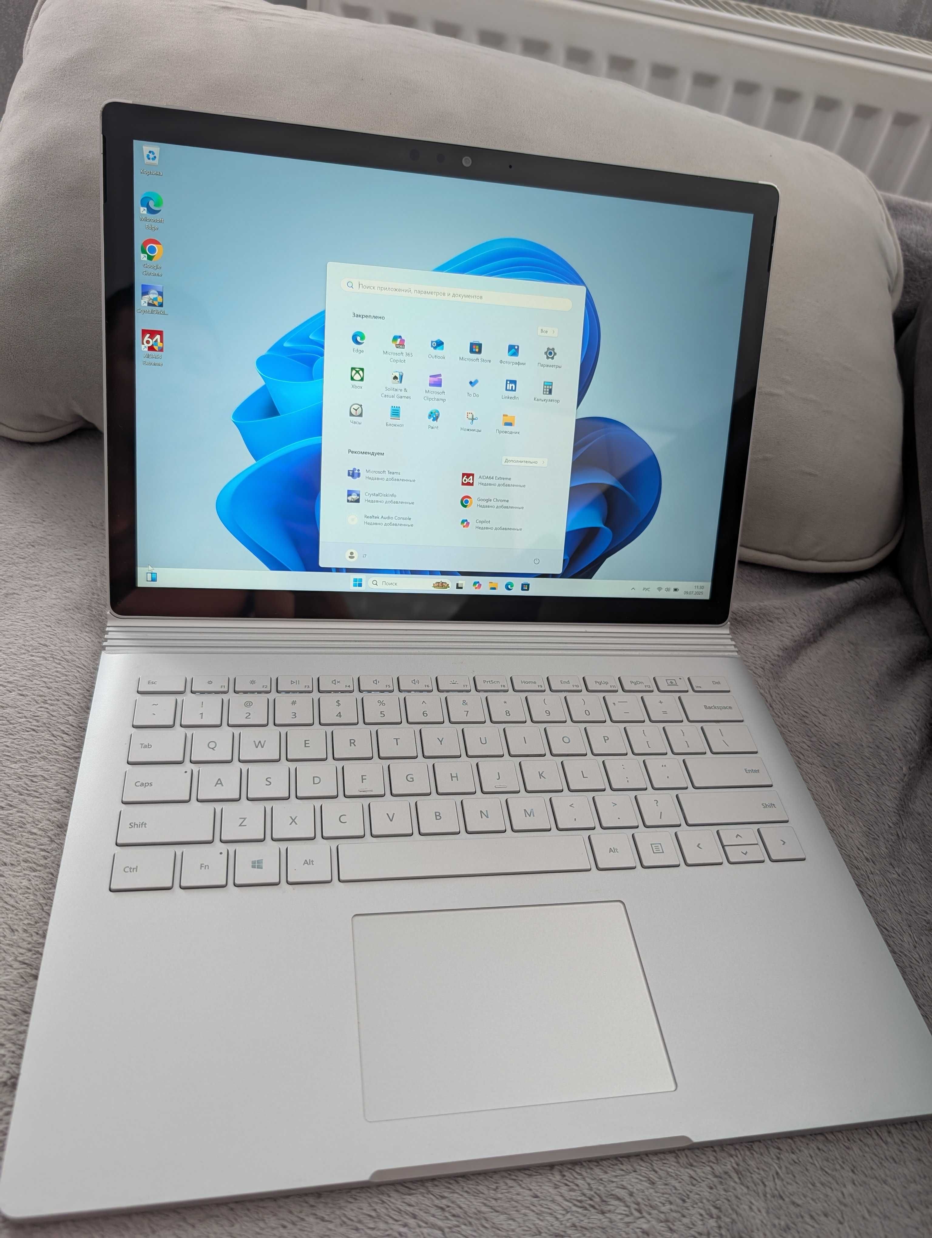 Microsoft Surface Book 2 GTX 1050 Ноутбук i7-8650U 8GB 256 Сенсор ПК