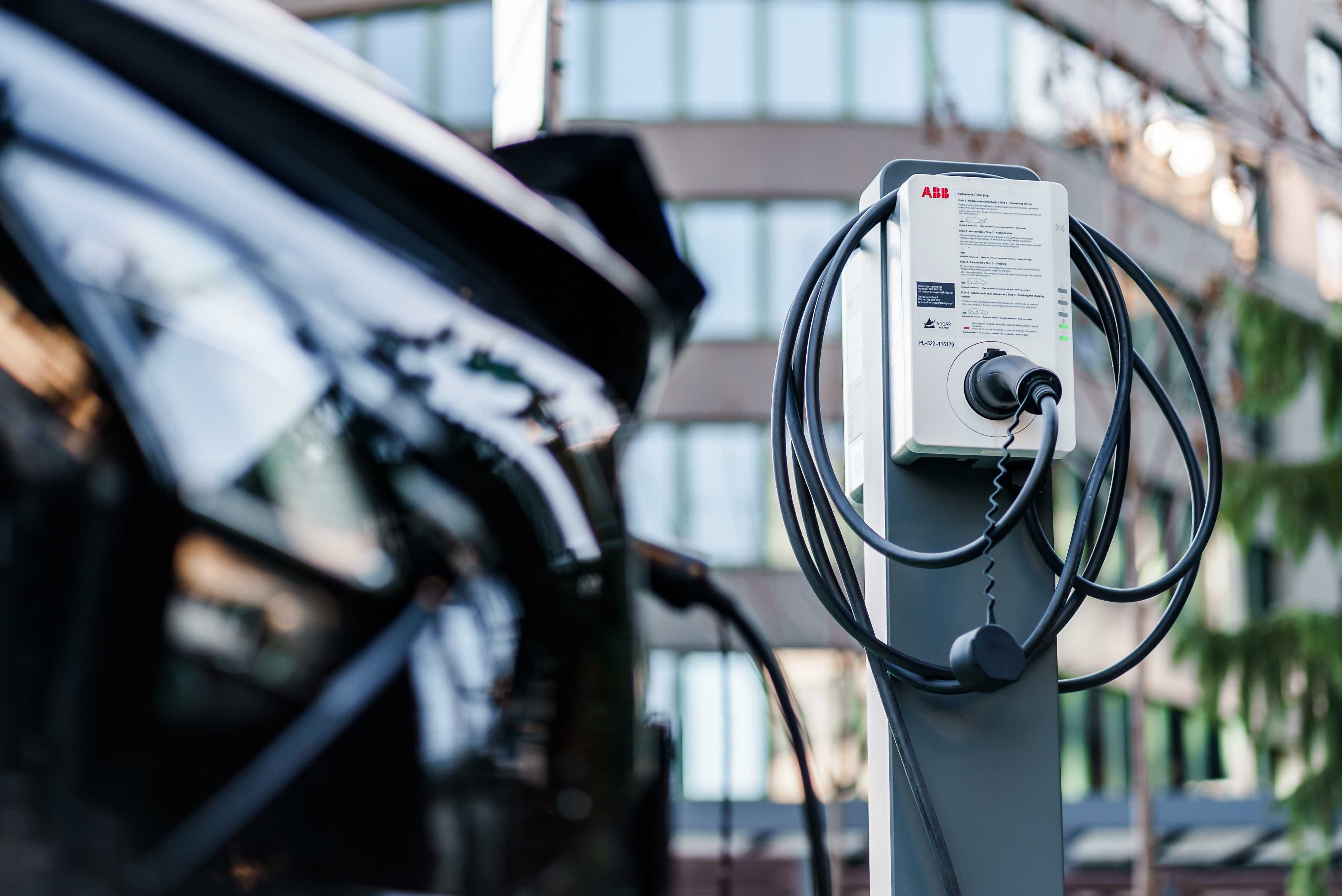 Miejsce parkingowe garaż Mokotów Służewiec Motocykl EV Chargers
