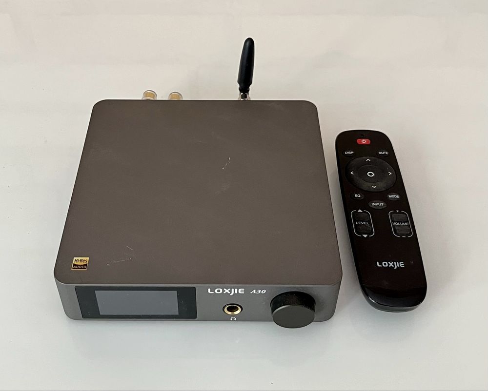 Loxjie A30 wzmacniacz audio z pilotem