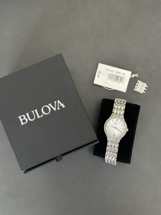 Часы Bulova с кристалами Swarovski
