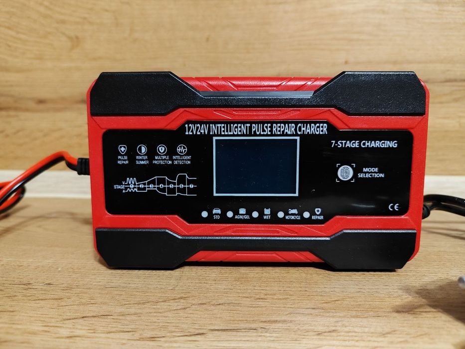 Зарядний пристрій для аккумулятора 12v-10A,24v-5В