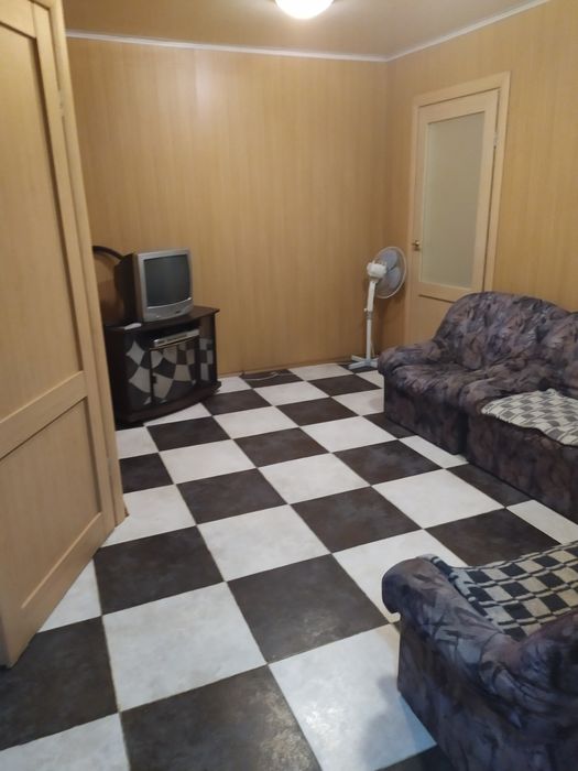 Сдам 3- х комнатную квартиру под Хостел