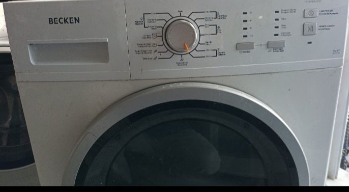 Máquina de secar roupa