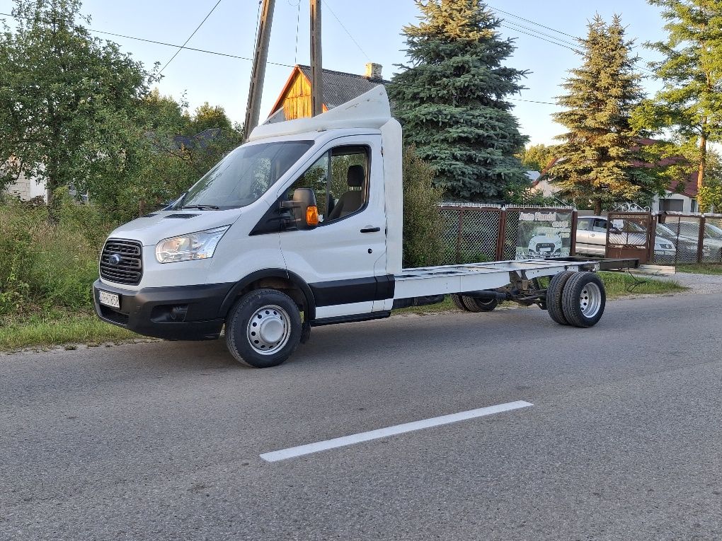 Ford Transit 2.2 diesel 2016 rok 194 tys przebiegu max rozstaw osi.
