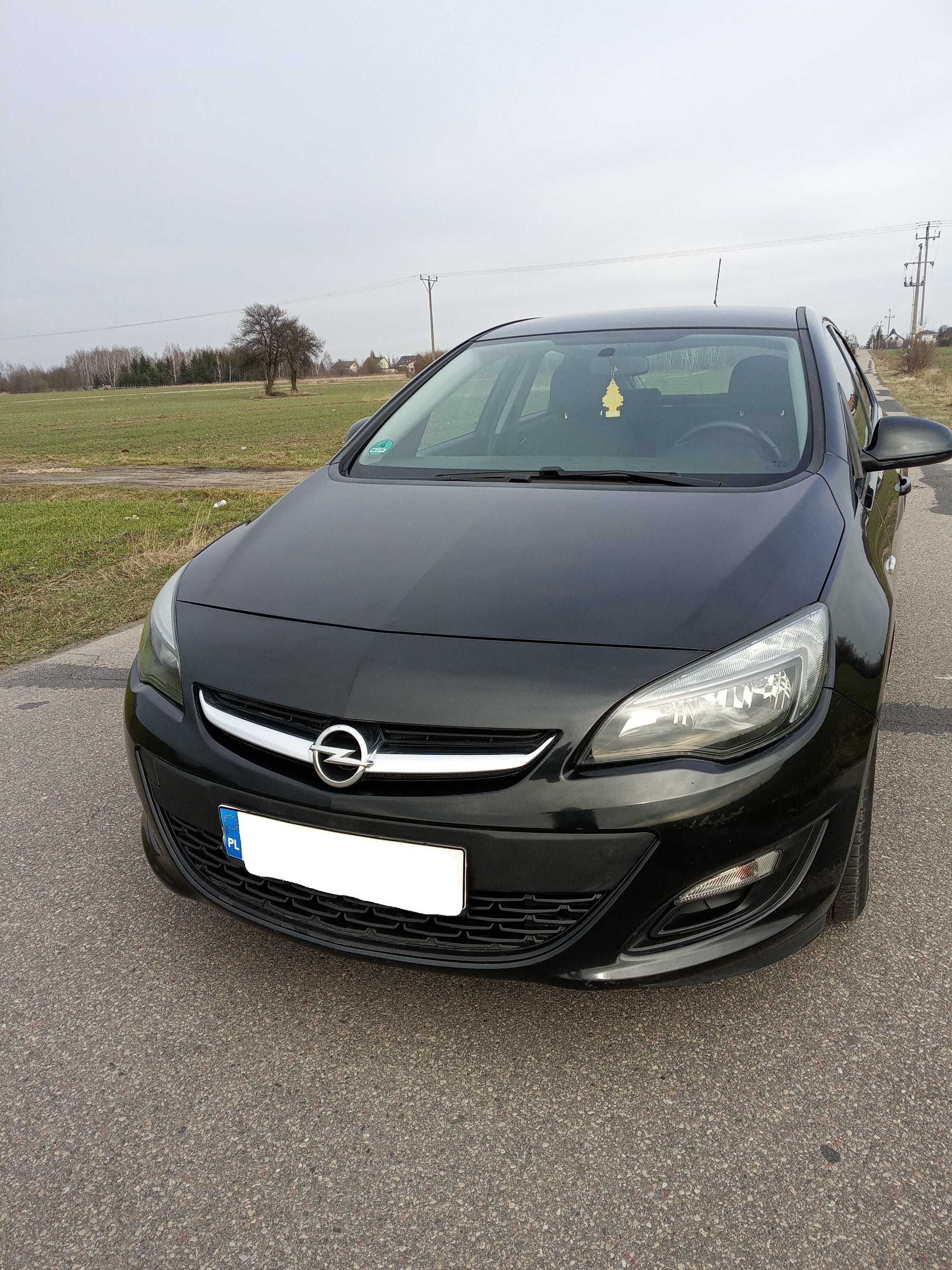 Opel Astra 1.4 benz, 2013r