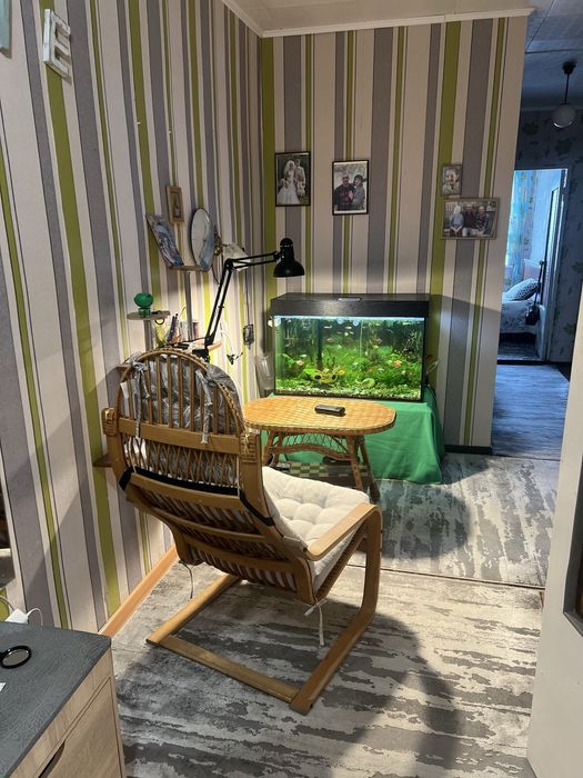 Продам 4 кімн. квартиру, ВЕЛМАРТ