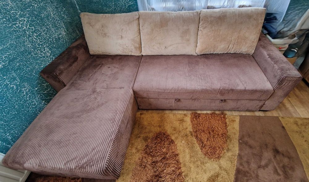 Narożnik rozkładany z pojemnikiem – funkcja spania, lewy/prawy