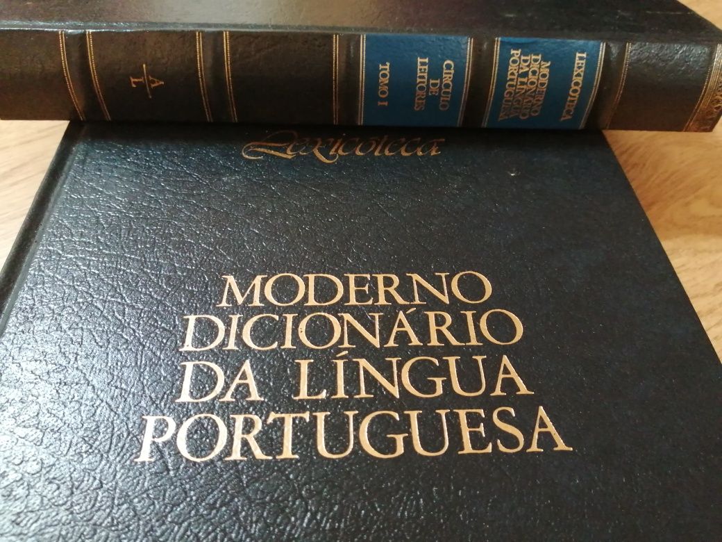 Enciclopédias Dicionários e gramáticas