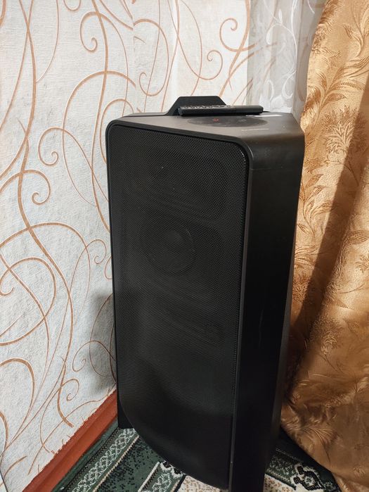 Продам гарну акустичну систему