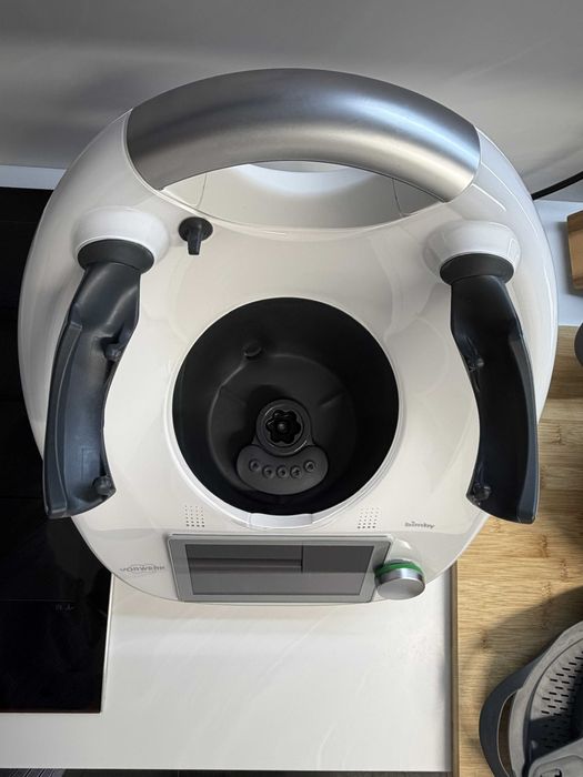 Bimby Vorwerk TM6 com acessórios em excelente estado