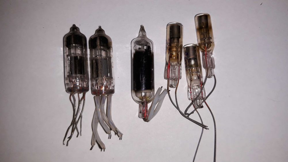 Кварцевый резонатор Лампа радиолампа Кварц 5 МГц