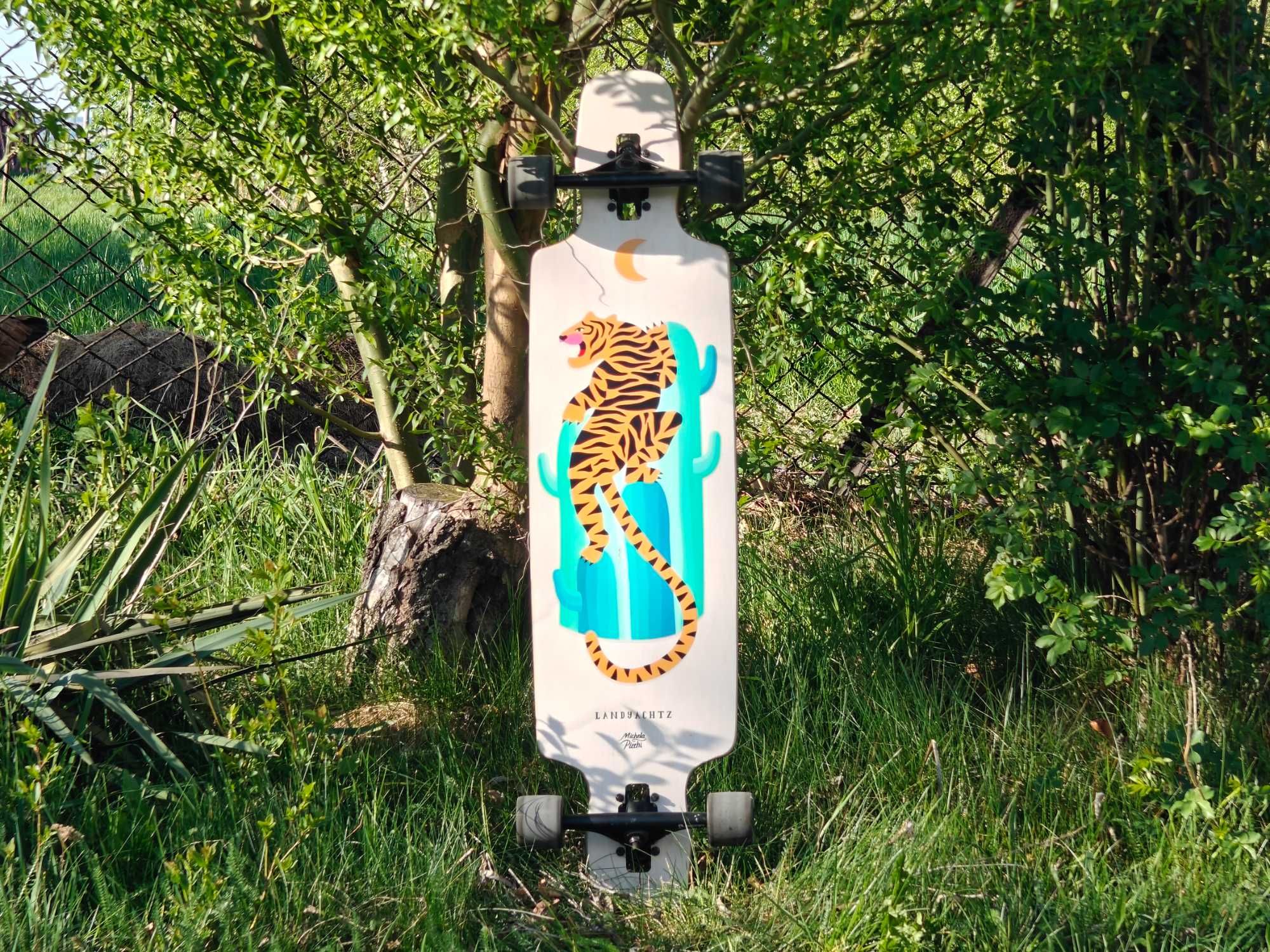 Landyachtz Drop Carve Desert Tiger 40 - longboard