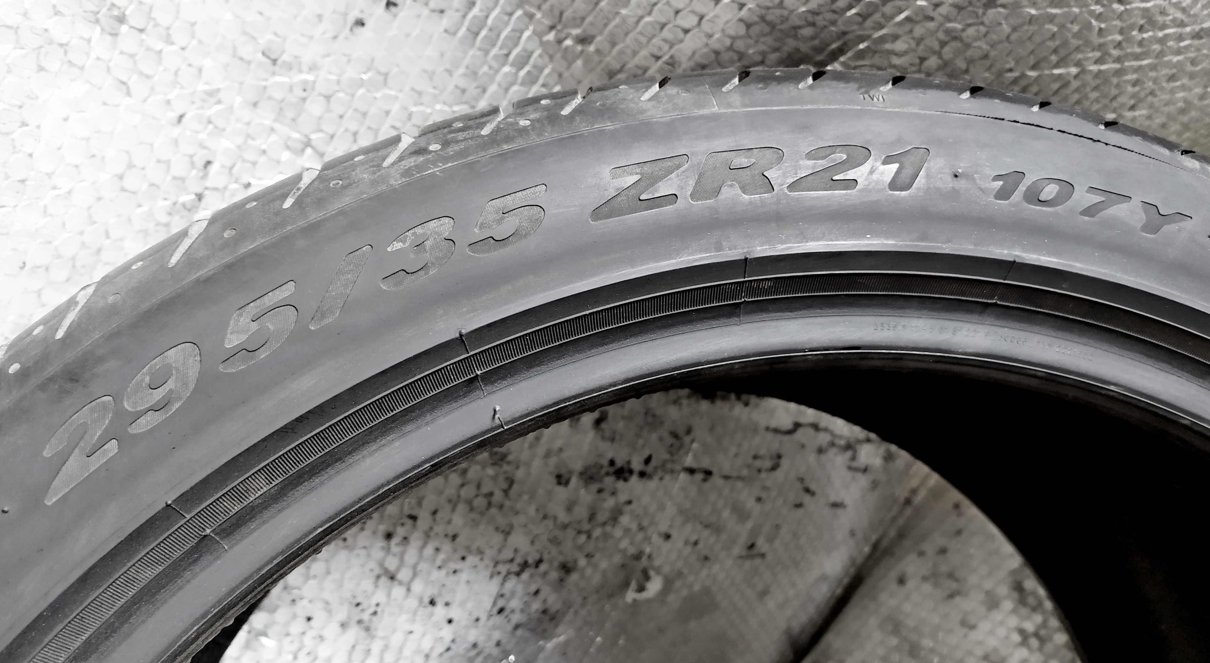 Шини Б/в 295.35.21 пара Pirelli