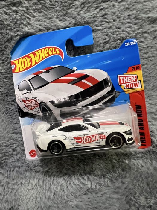 АКЦІЯ все по…Продам машинки Hot Wheels Civic/Jaguar/Skyline/Mazda