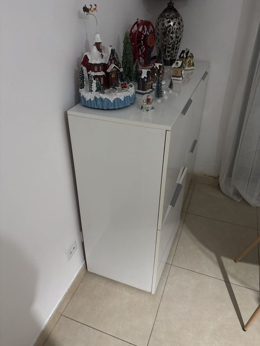 Móvel sala branco brilhante