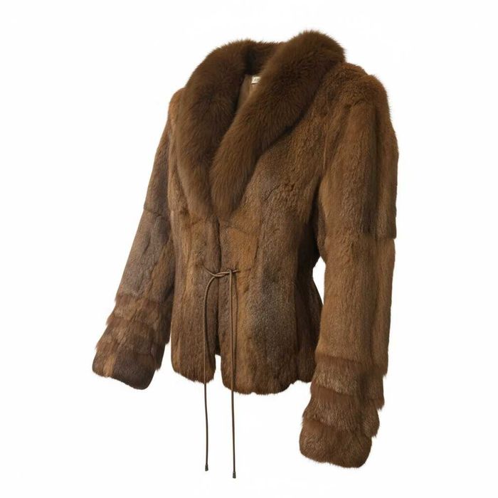 Molton – Lekkie naturalne futro w odcieniu ciepłego brązu, rozmiar 40