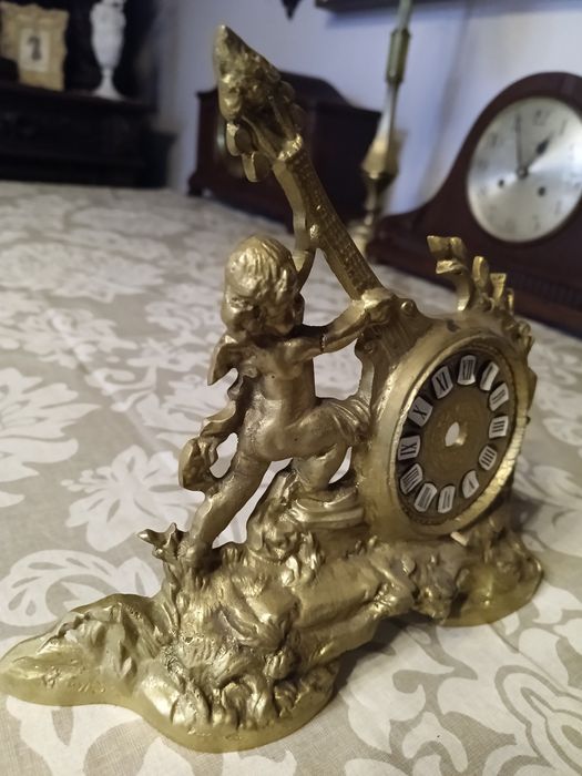 Zegar mosiądz anioł obudowa