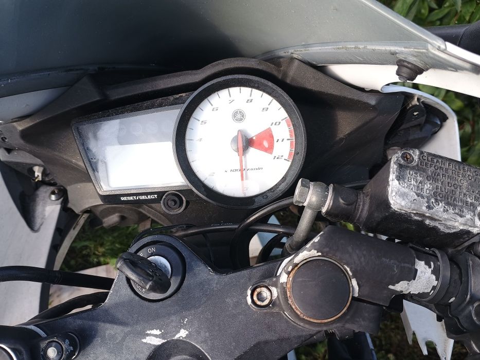 Yamaha yzf r125 Licznik wydech lusterka pazur lewy zacisk przód ślimak