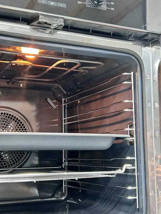 Духова шафа MIELE H 2661-1 BP