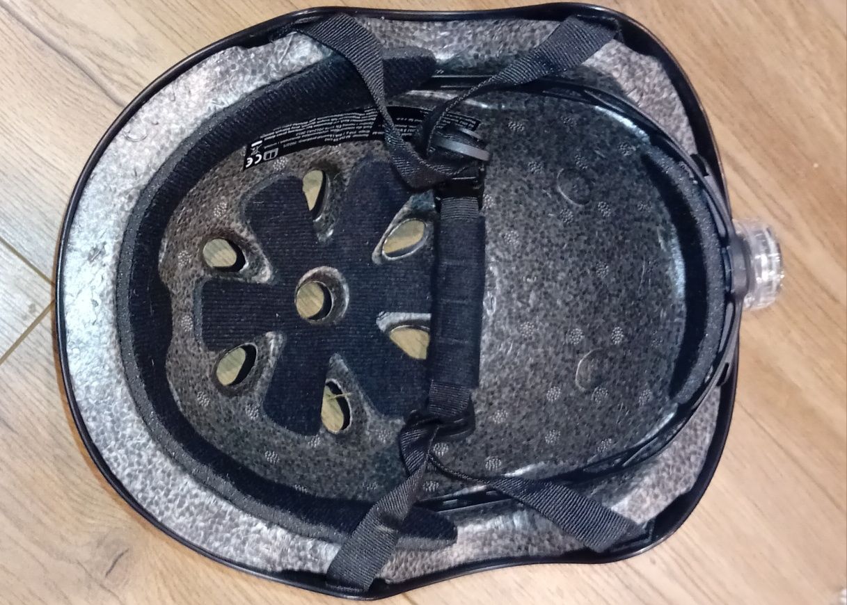 Kask rozmiar M na rower, rolki, hulajnogi itd.