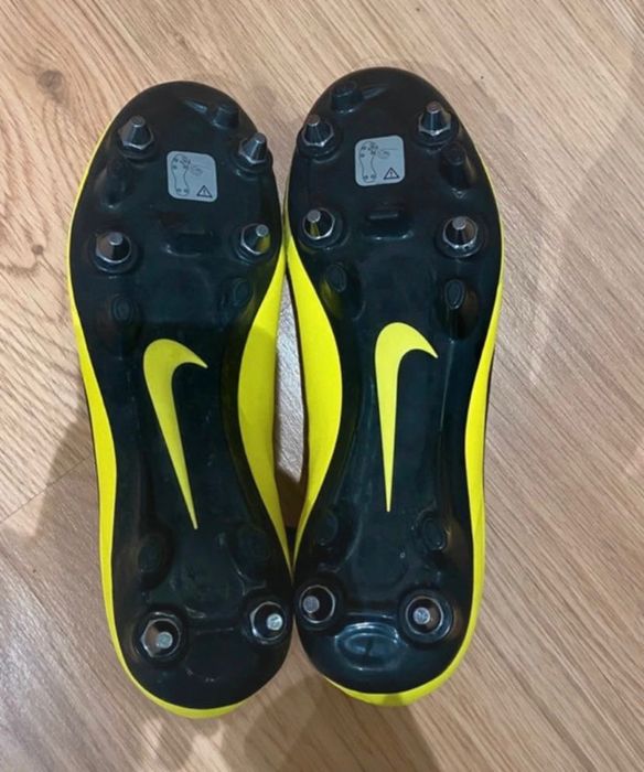 Chuteiras Profissionais de Futebol do Ex Jogador Eliseu