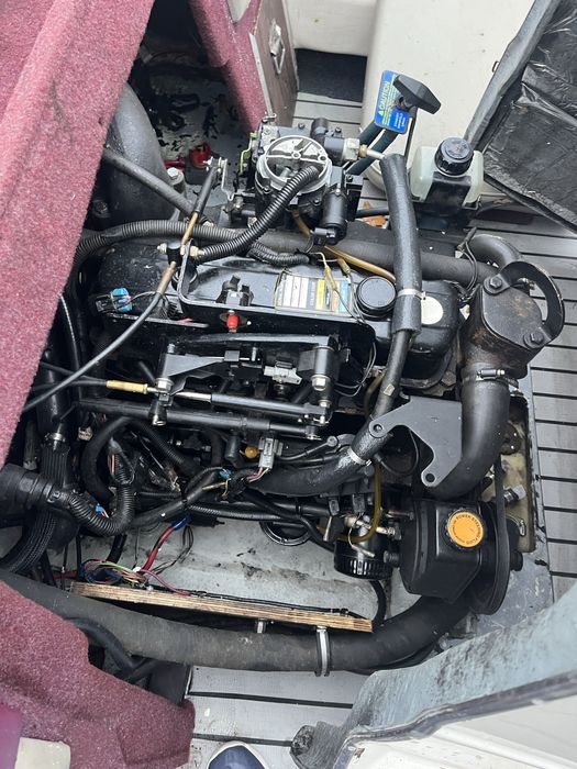 Lodz  motorowa maxum 3.0 benzyna 1996 r