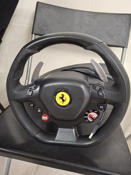 Volante + Pedais THRUSTMASTER T80 Ferrari 488 GTB (PS5/PS4/PC - Preto)