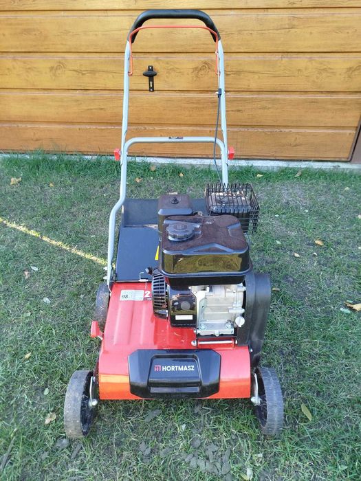 Wertykulator spalinowy