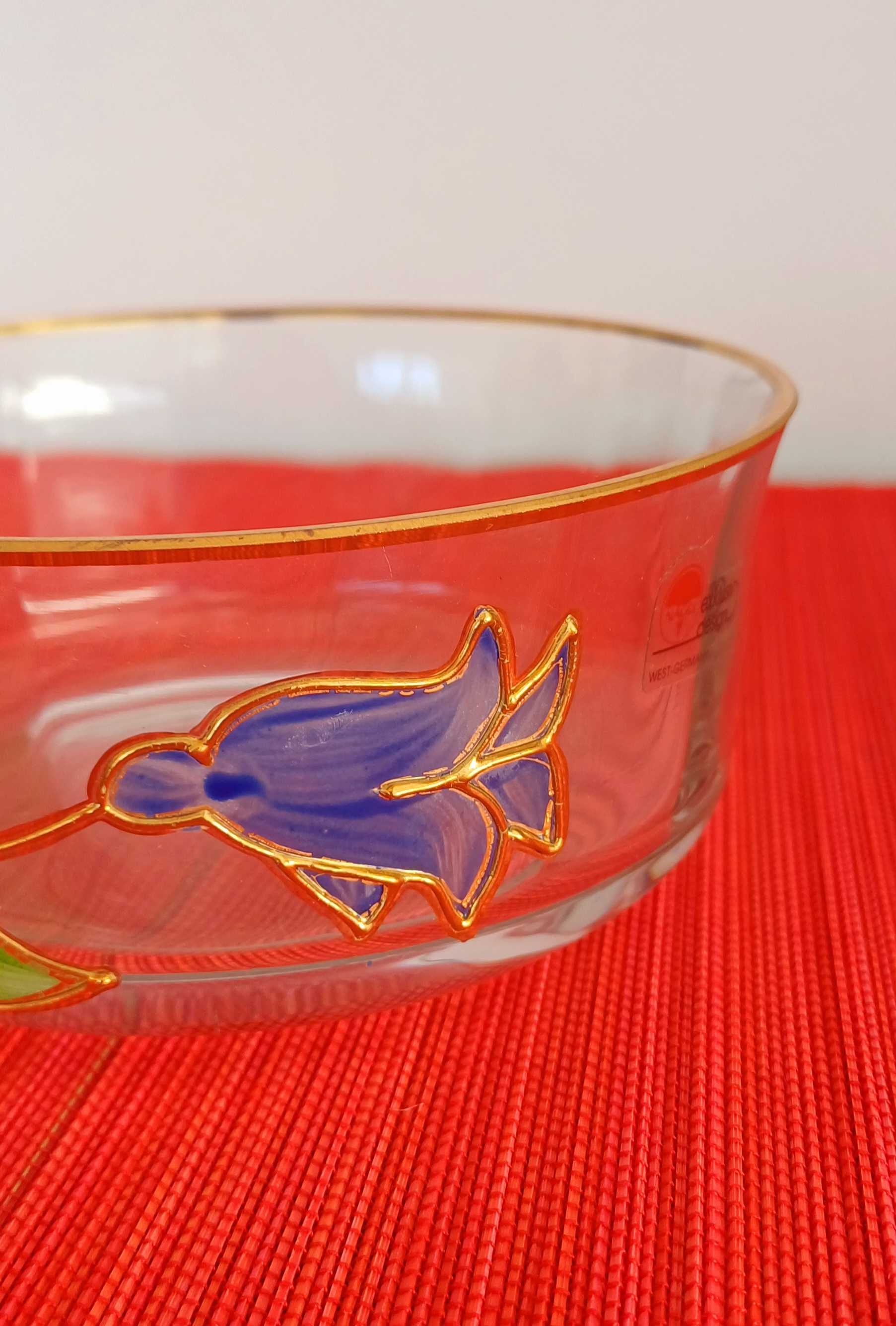 Taça vidro pintada à mão com flores em relevo