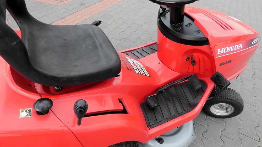 Traktorek kosiarka HONDA 2214 NOWY SILNIK GWARANCJA (280601.5) - Baras