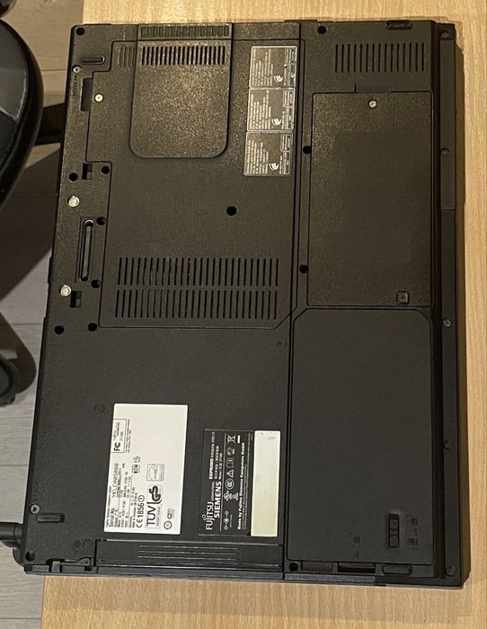 Fujitsu Siemens Esprimo x9515