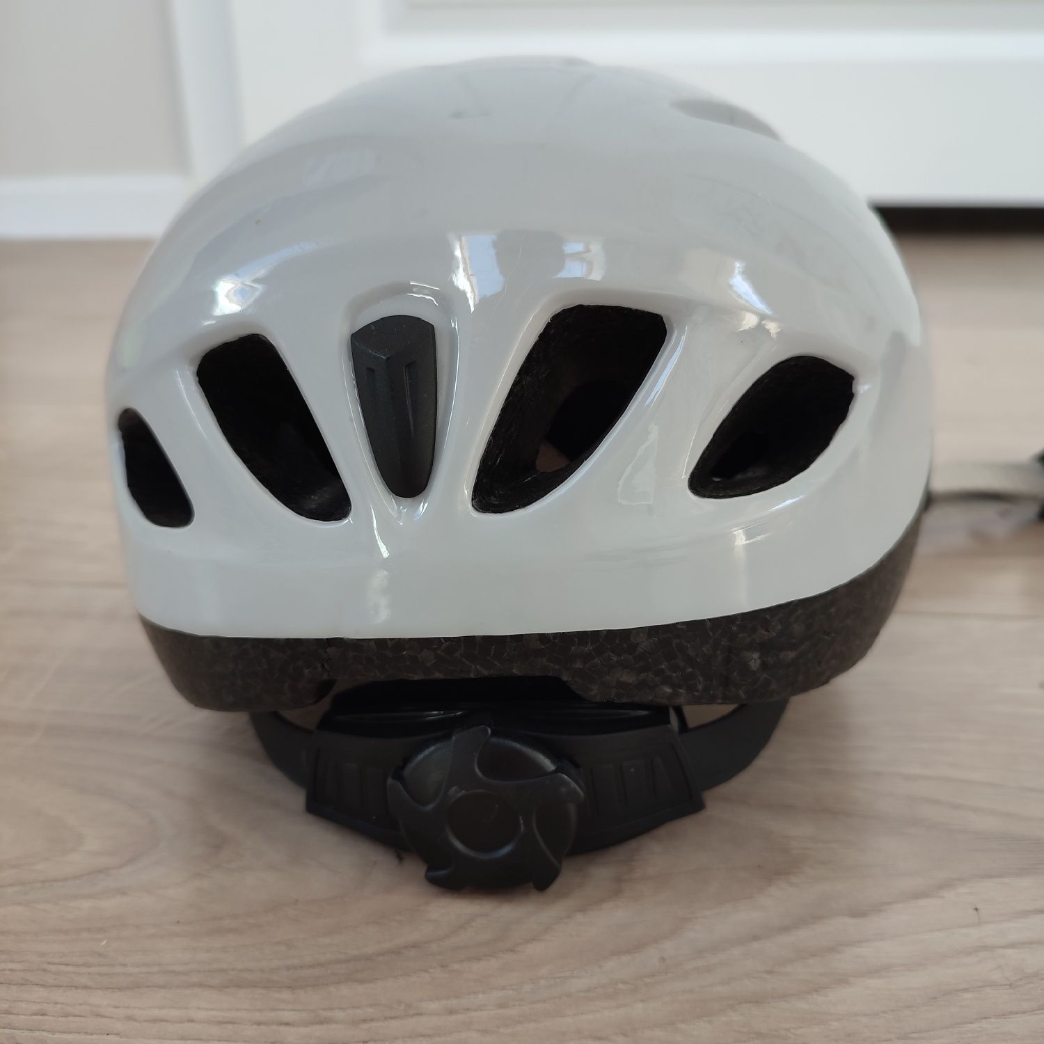 Kask rowerowy rolkowy biały Ikea 50-54 cm