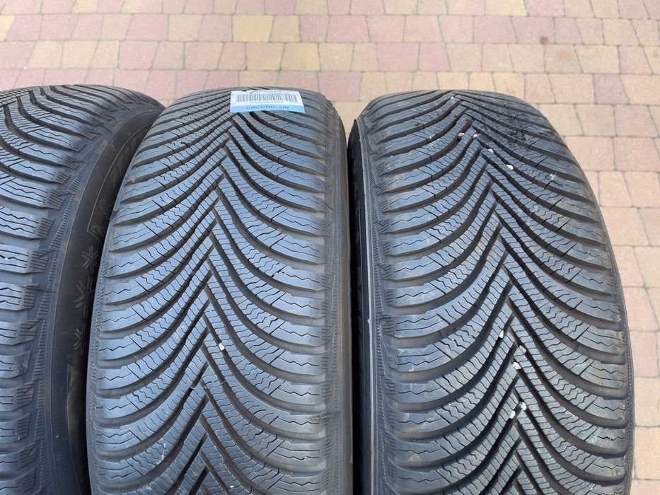 3114. Koła zimowe BMW 2 F45 5x112 ET47 205/60/16 8.2mm 2023r jak nowe