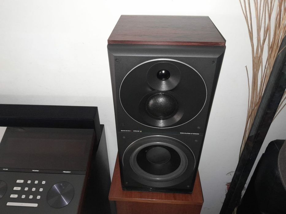 Colunas Bang Olufsen