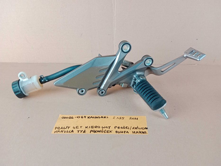Kawasaki Z125 Prawy Set Kierowcy Przód Dźwignia Hamulca Tył Podnóżek