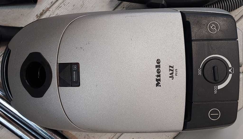 Odkurzacz Miele Jazz model 1600W gwarancja