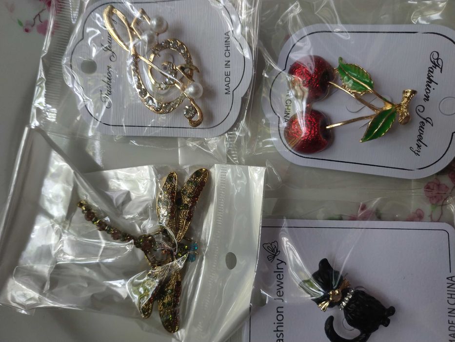 Брошь брошка бижутерия стразы птица