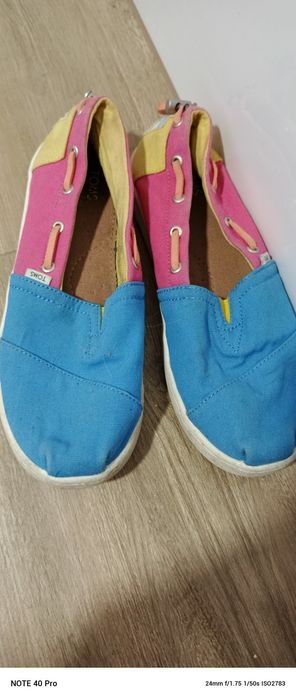 Tenisówki slip on Toms 33