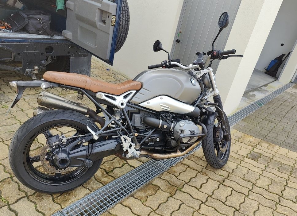 BMW R nineT scrambler