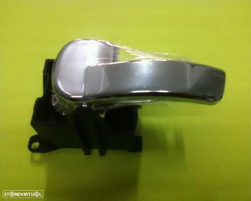 puxadores de porta Nissan Navara D40 (Novos)