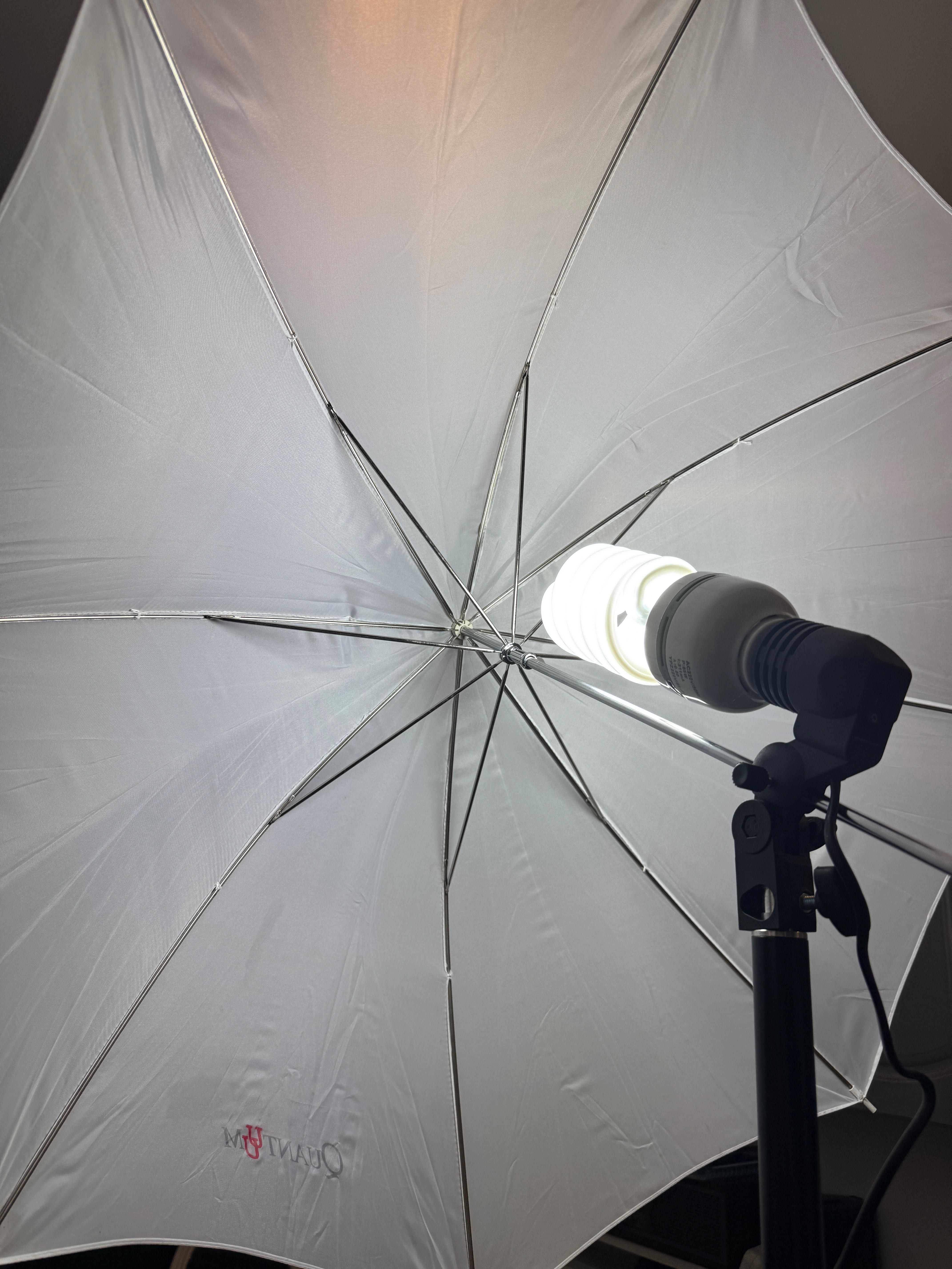 ZESTAW Lampa studyjna F&V Mini Flash 120+statyw+BOX soft box+parasolka