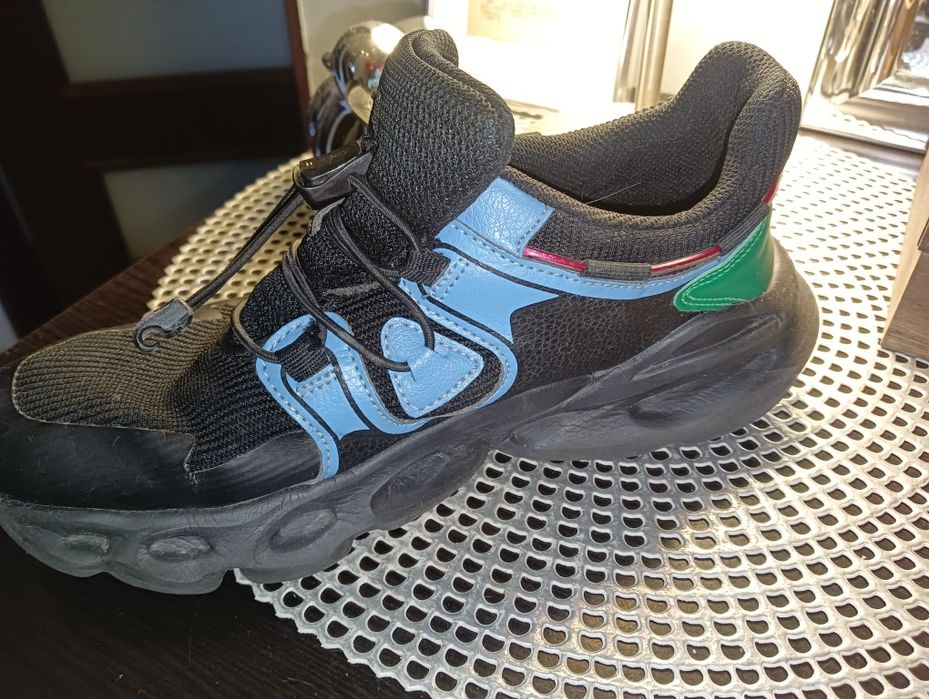 Buty sportowe rozm.38
