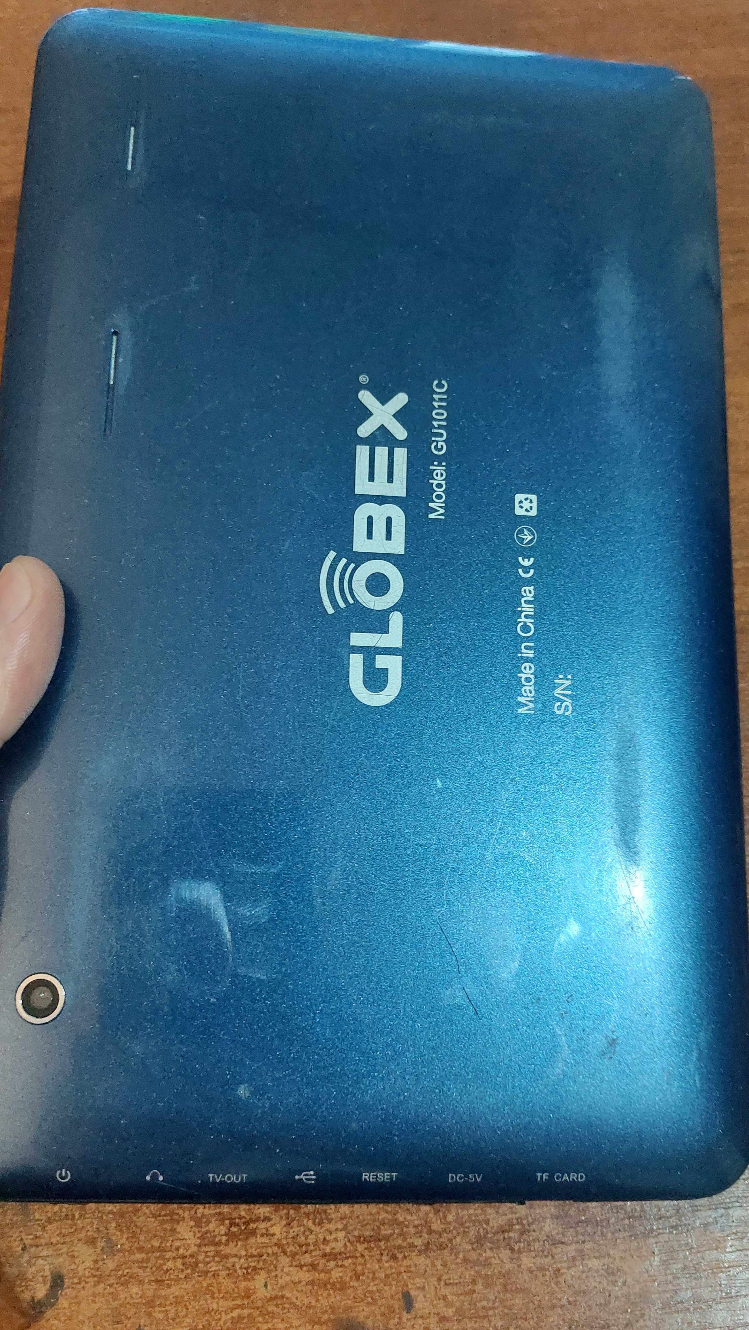 Планшет Globex GU1011C. рабочий. по запчастям
