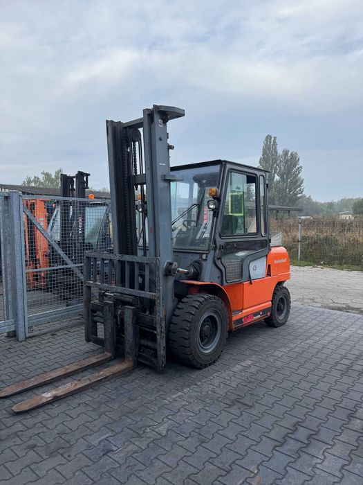 Wózek widłowy Diesel TCM HFD45 | 4,5 tony | Tylko 2000 motogodzin